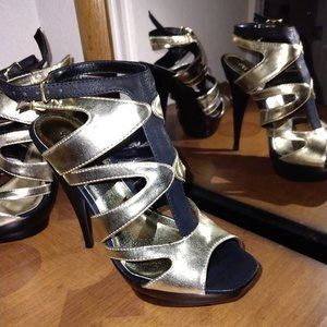 👠MICHAEL ANTONIO👠SEXY PLATFORM HIGH HEELS👠(NWOT)